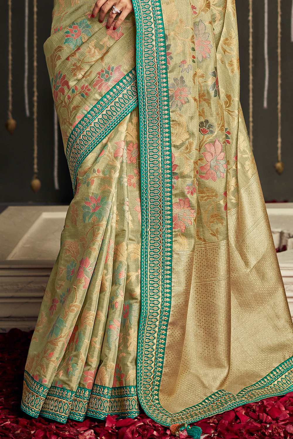 tea green dola silk saree 3