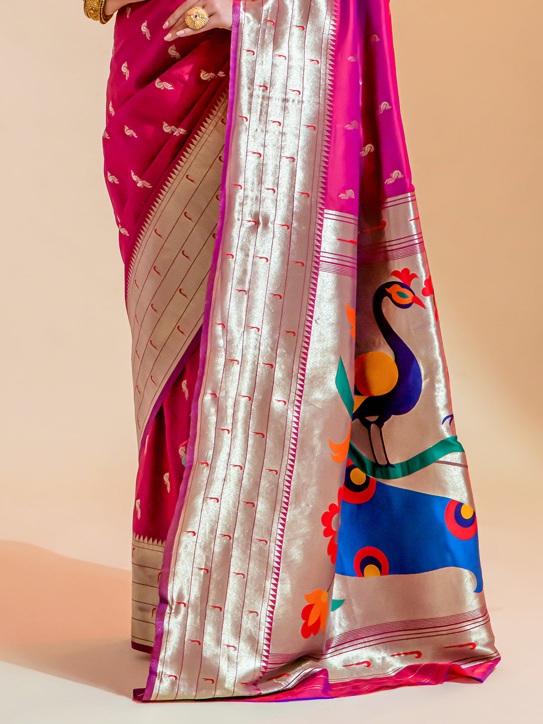 magenta pink paithani saree 3