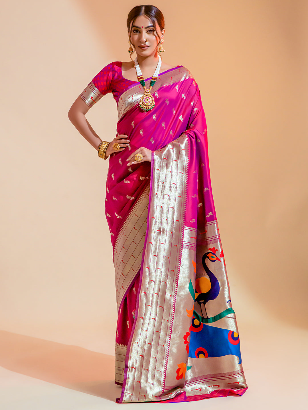 magenta pink paithani saree 4