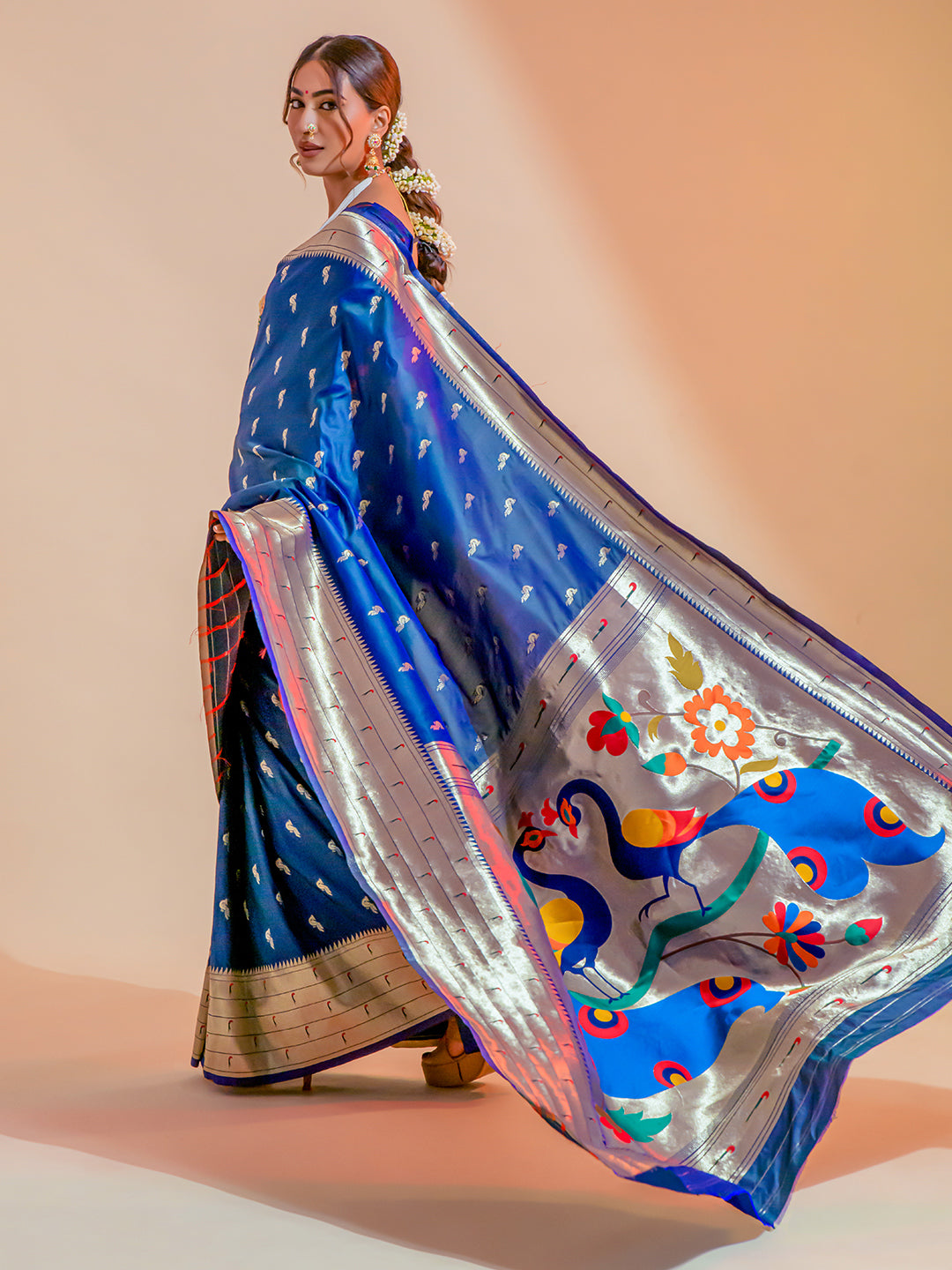 azure blue paithani saree 1 2