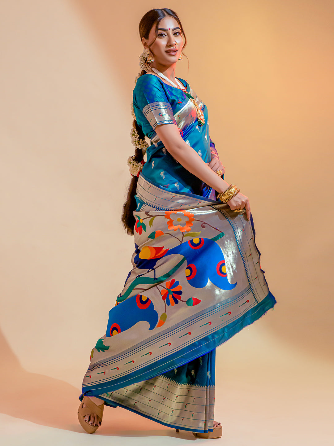 sapphire blue paithani saree 2