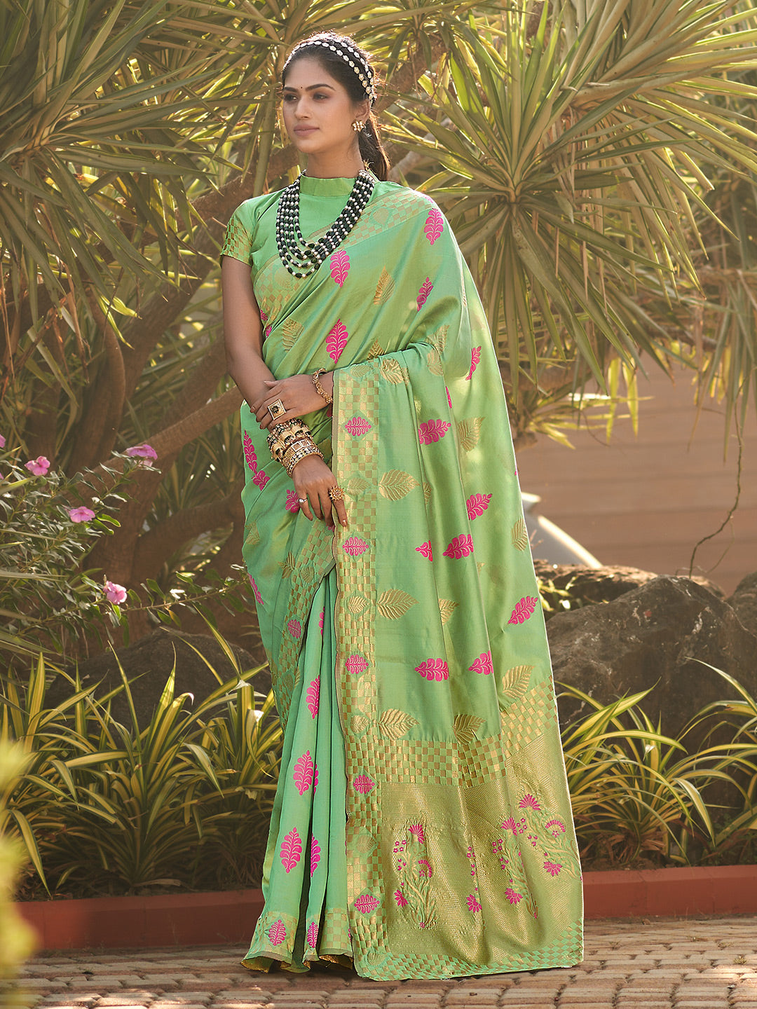 pista green banarasi saree 2