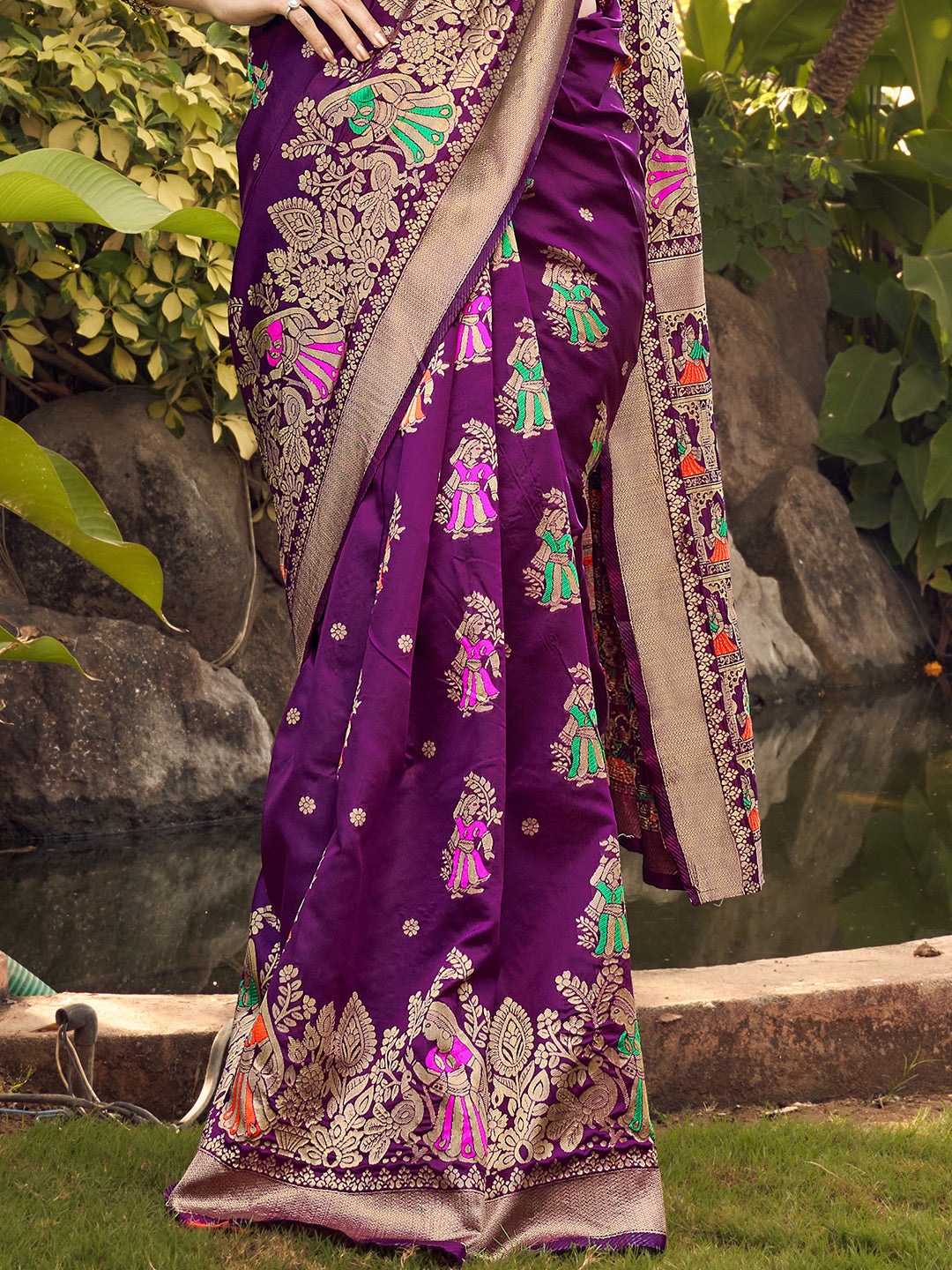 plum purple banarasi saree 3