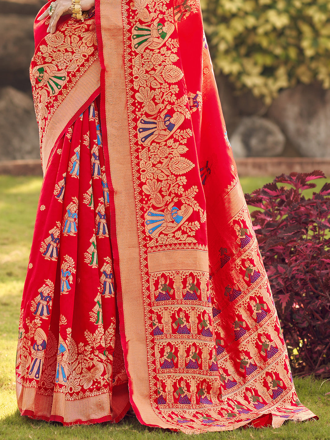 berry red banarasi saree 3