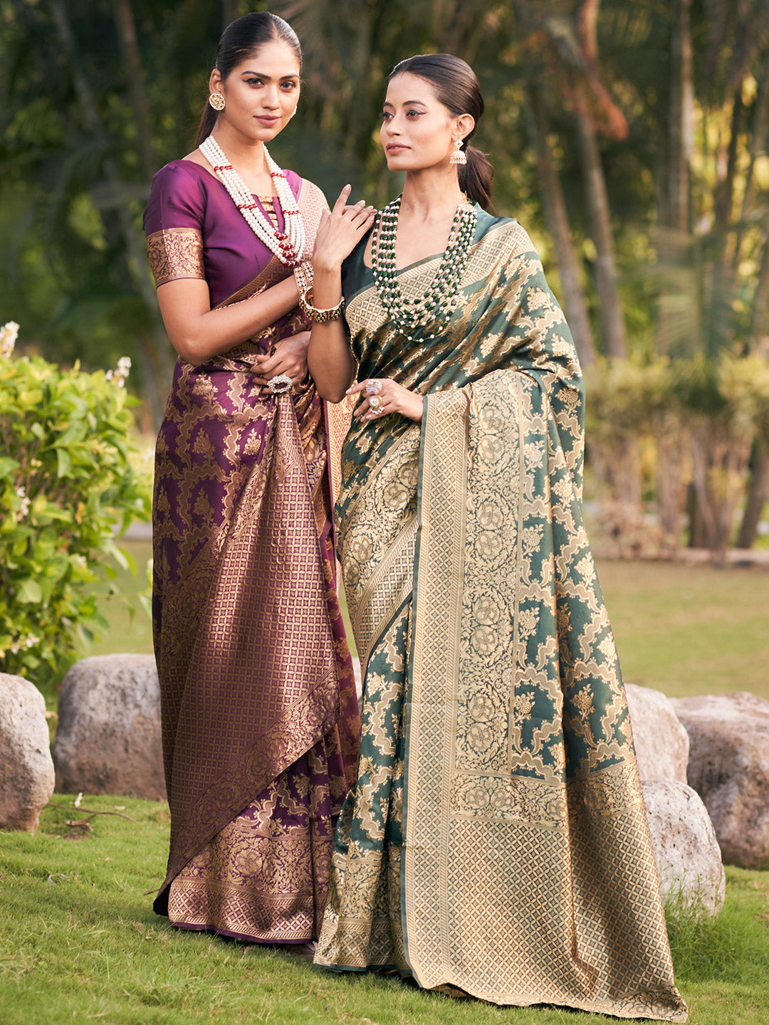 forest green jaal pattern banarasi saree 2