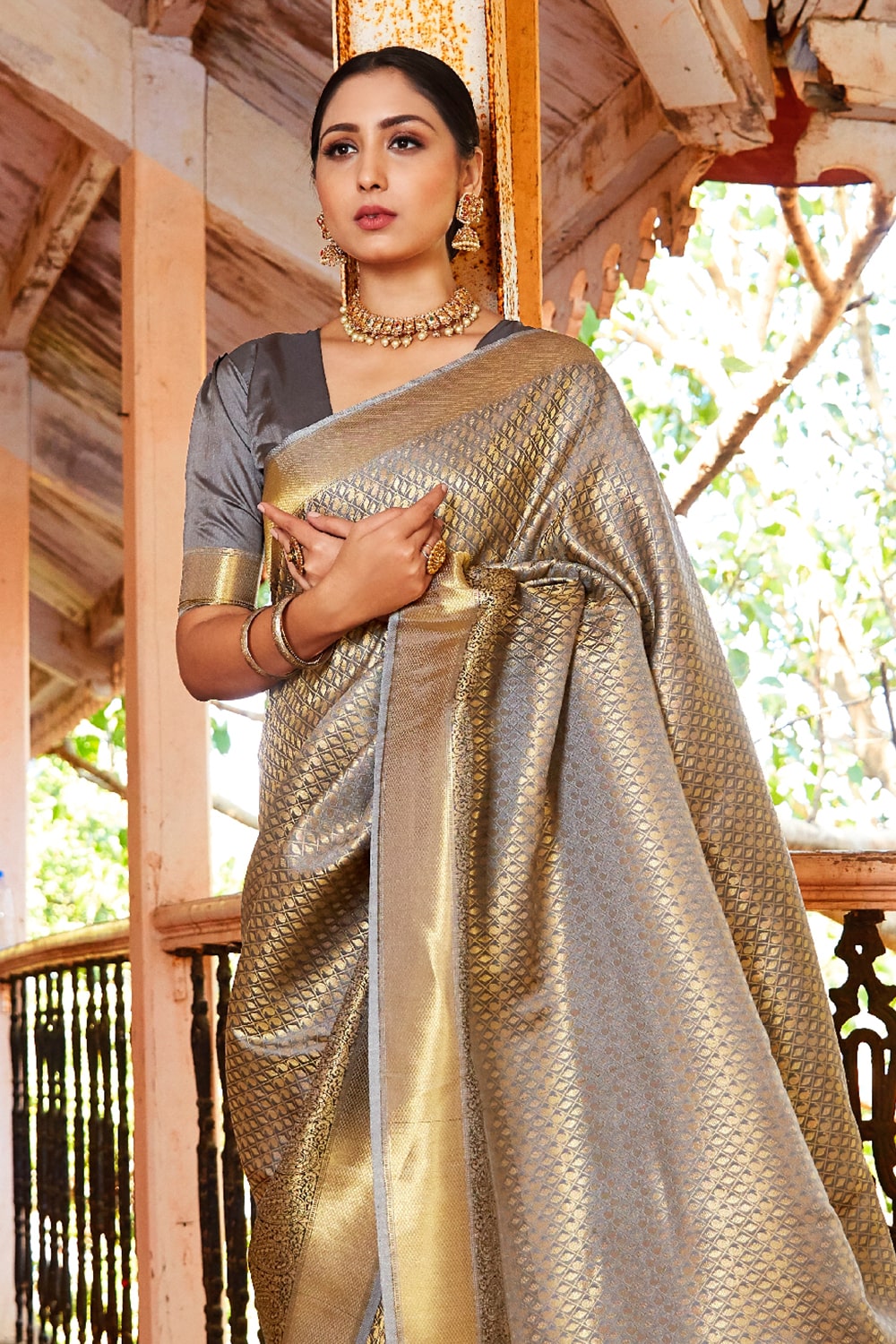 coin grey and golden zari woven kanjivaram saree 1