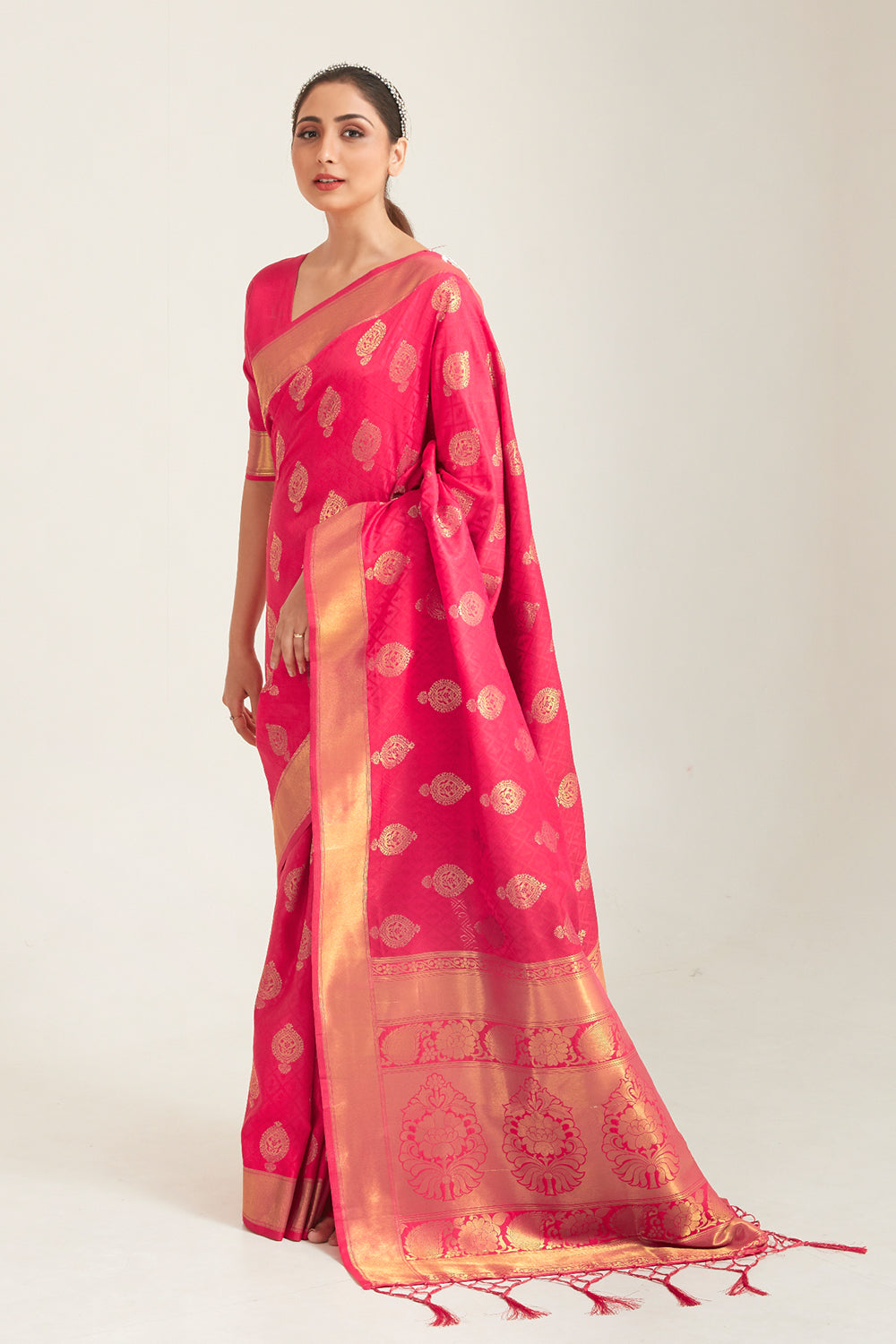 cerise pink zari butta woven banarasi saree 3