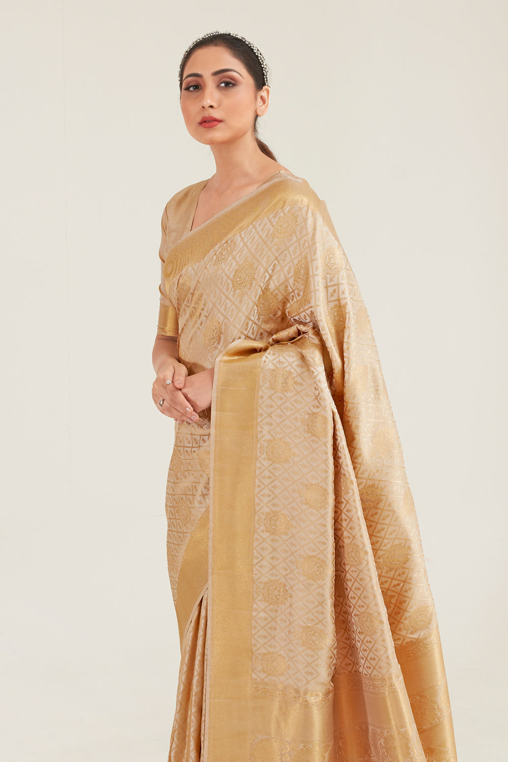 champagne yellow zari butta banarasi saree 1