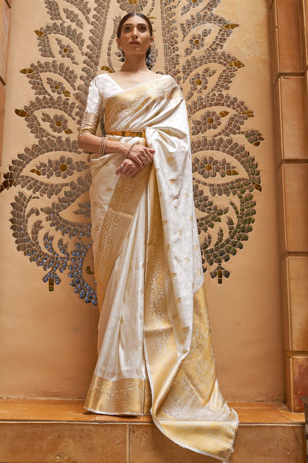 ivory white kanjivaram saree 1 3