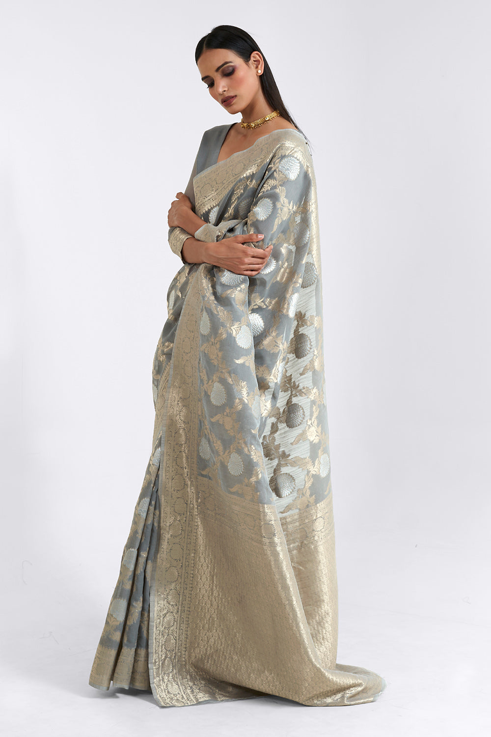 powder grey linen saree 3