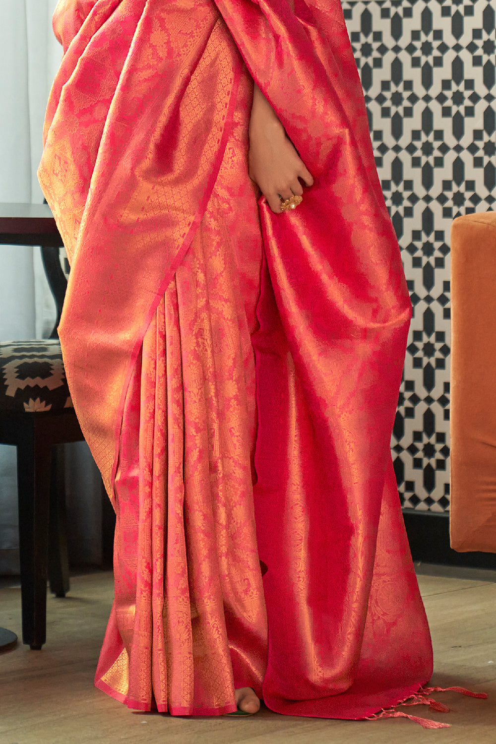 strawberry pink kanjivaram silk saree 4