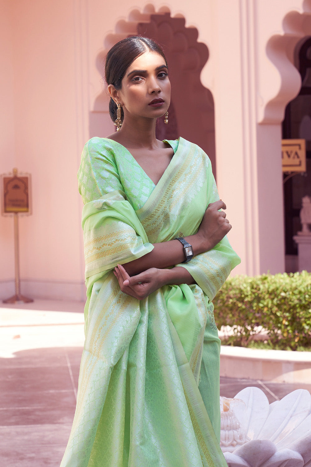 mint green linen saree 4