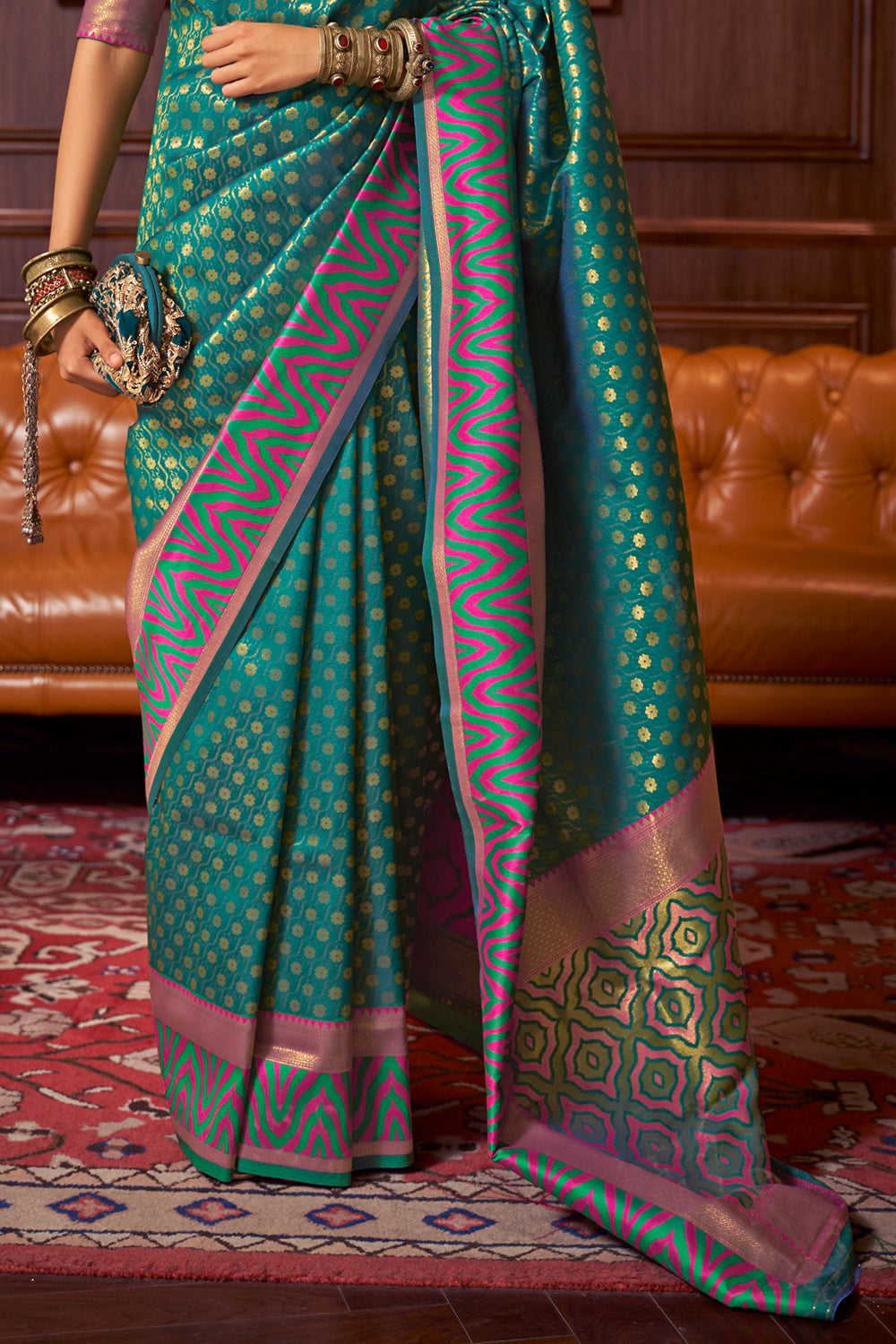 jade green kanjivaram saree with pink border 2