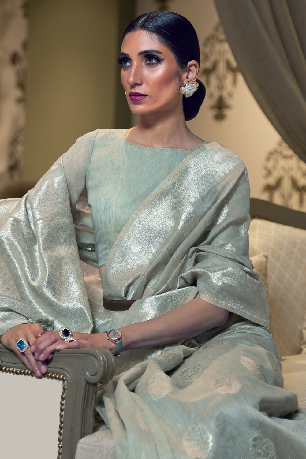 pearl grey linen saree 4