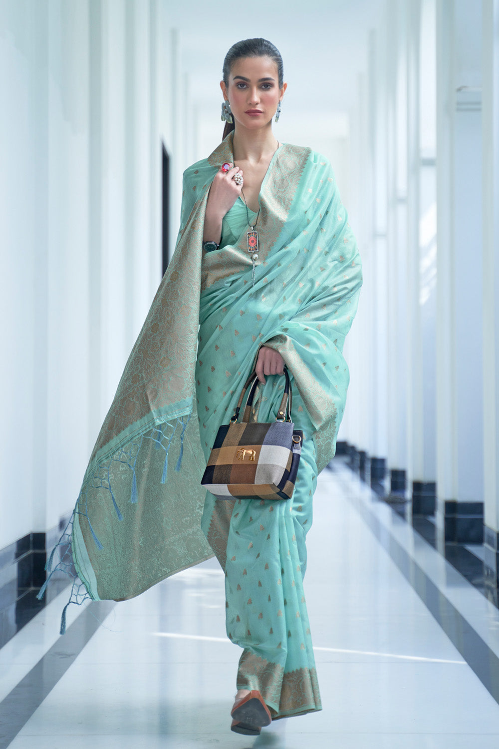 tiffany blue cotton saree 4