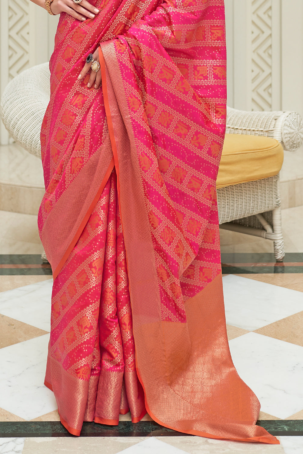 magenta pink patola saree 2 4