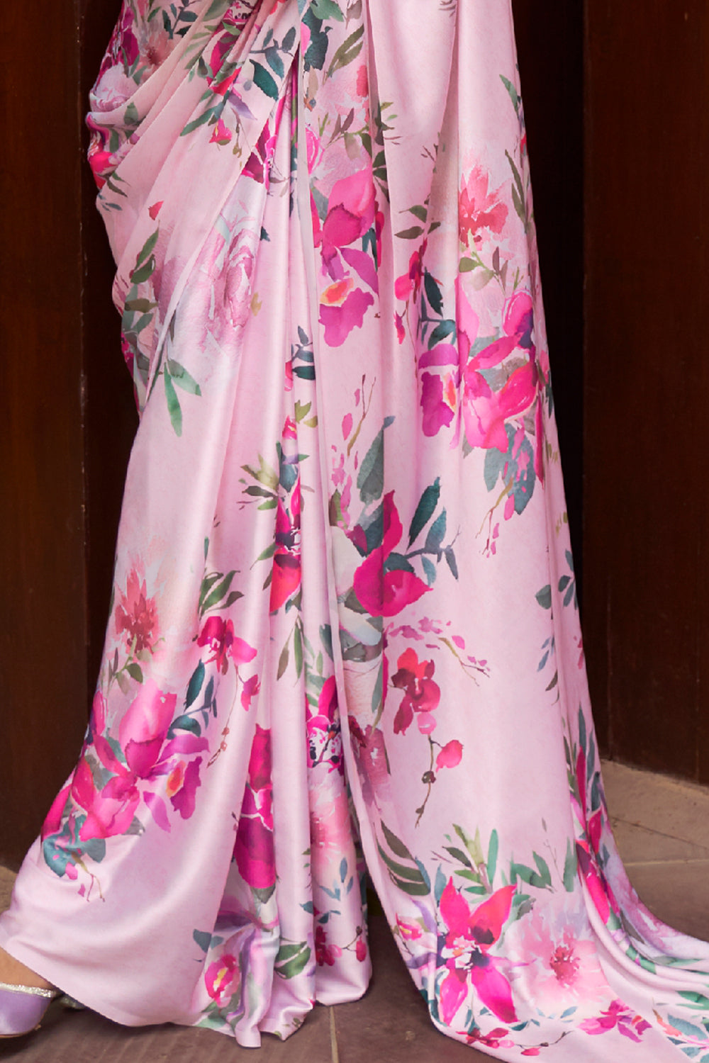 soft pink digital printed saree 2