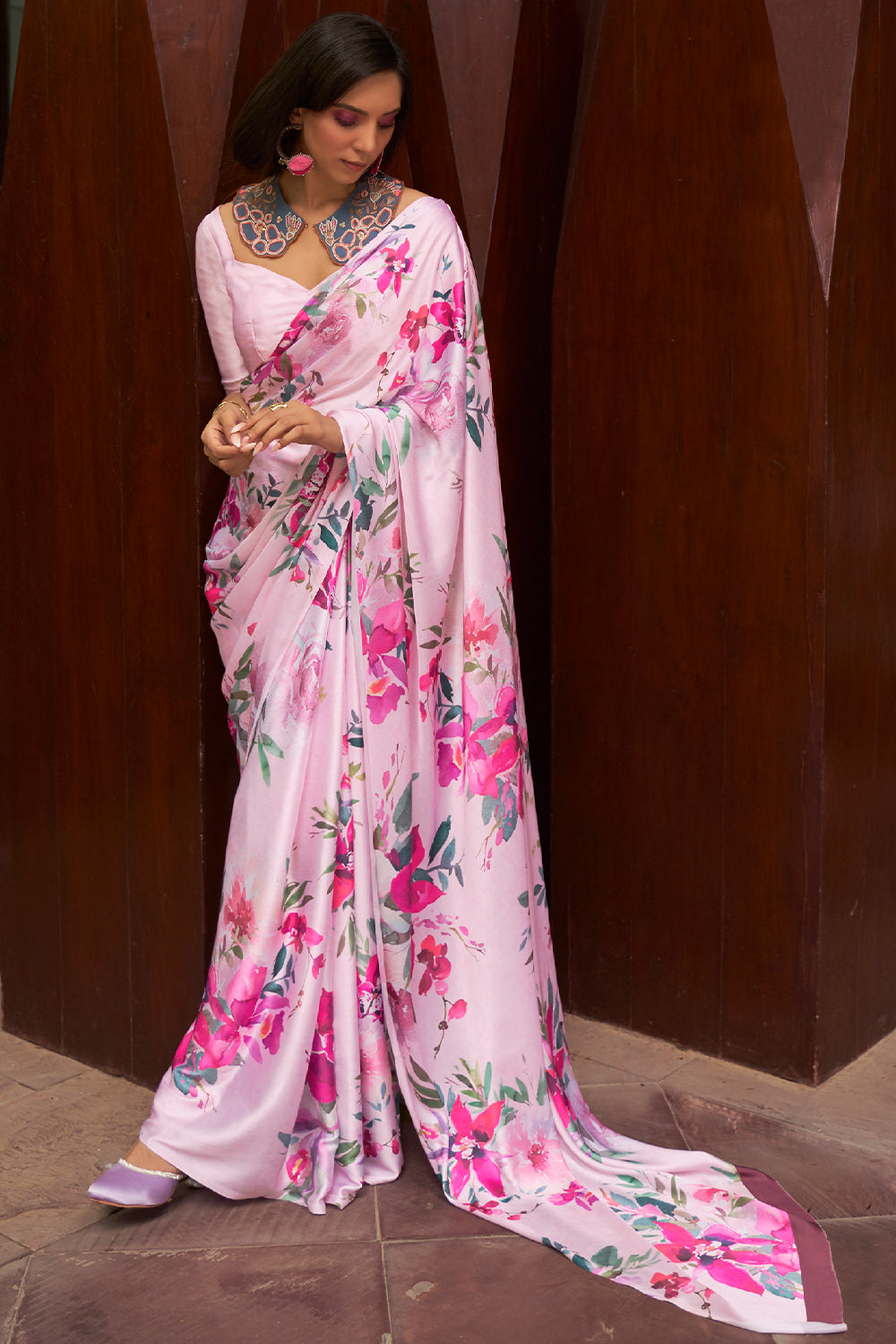 soft pink digital printed saree 3