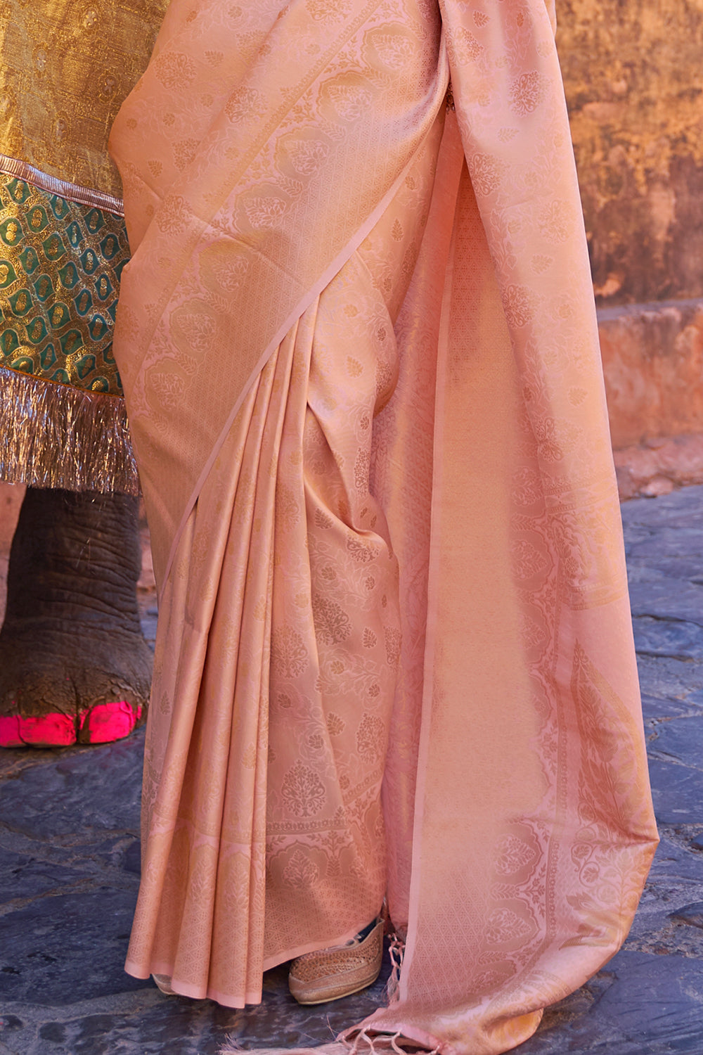 salmon pink kanjivaram saree 2